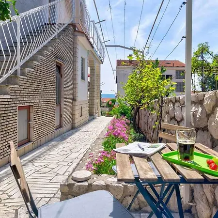 Apartament In 39504 Dramalj